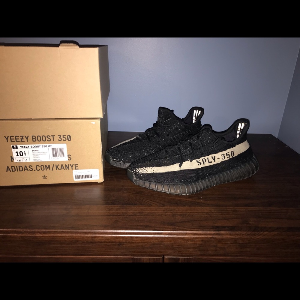 Yeezy 350 Oreo 10.5